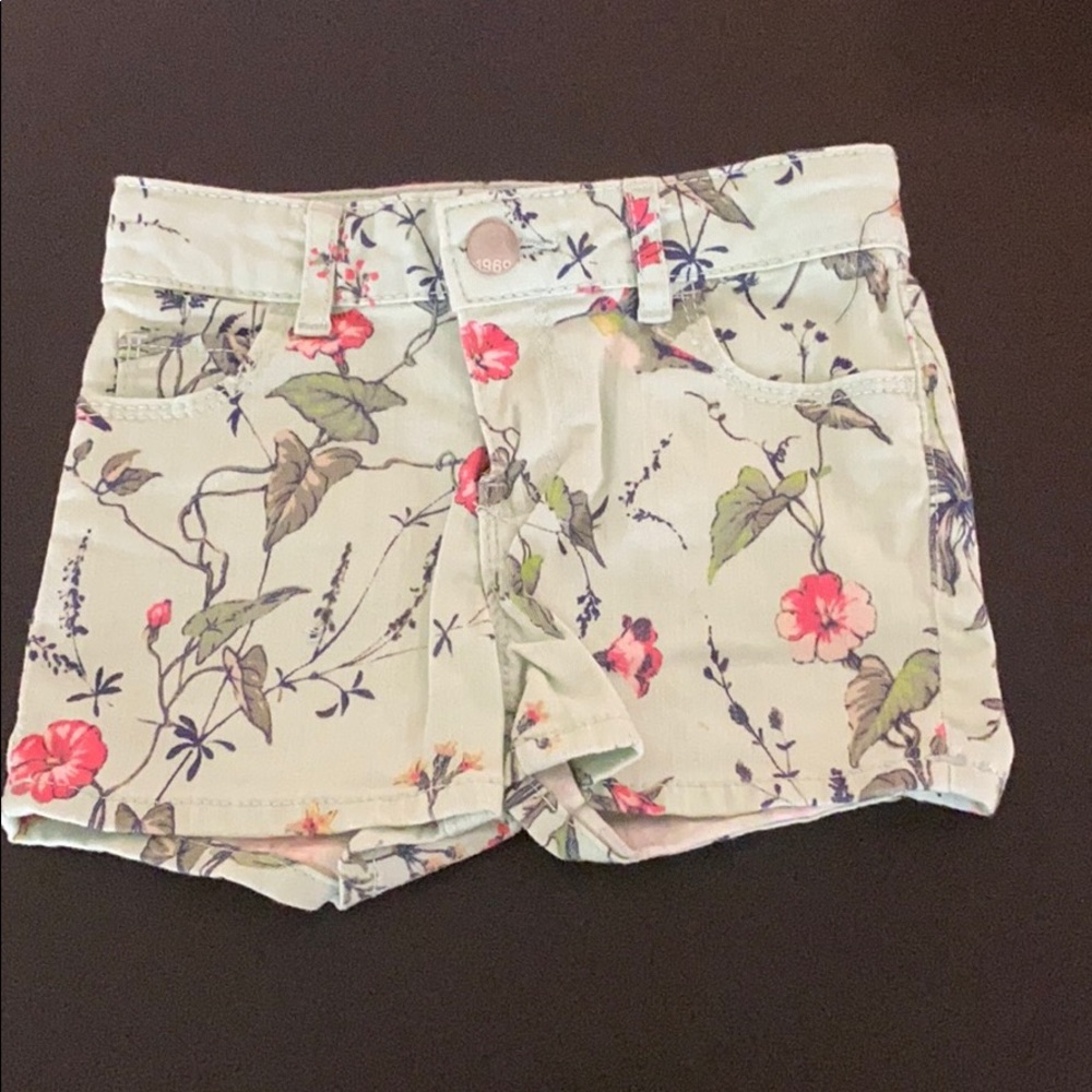 Gap floral shorts size 5